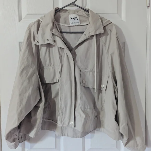 ZARA Short Jacket - Picture 2 of 6